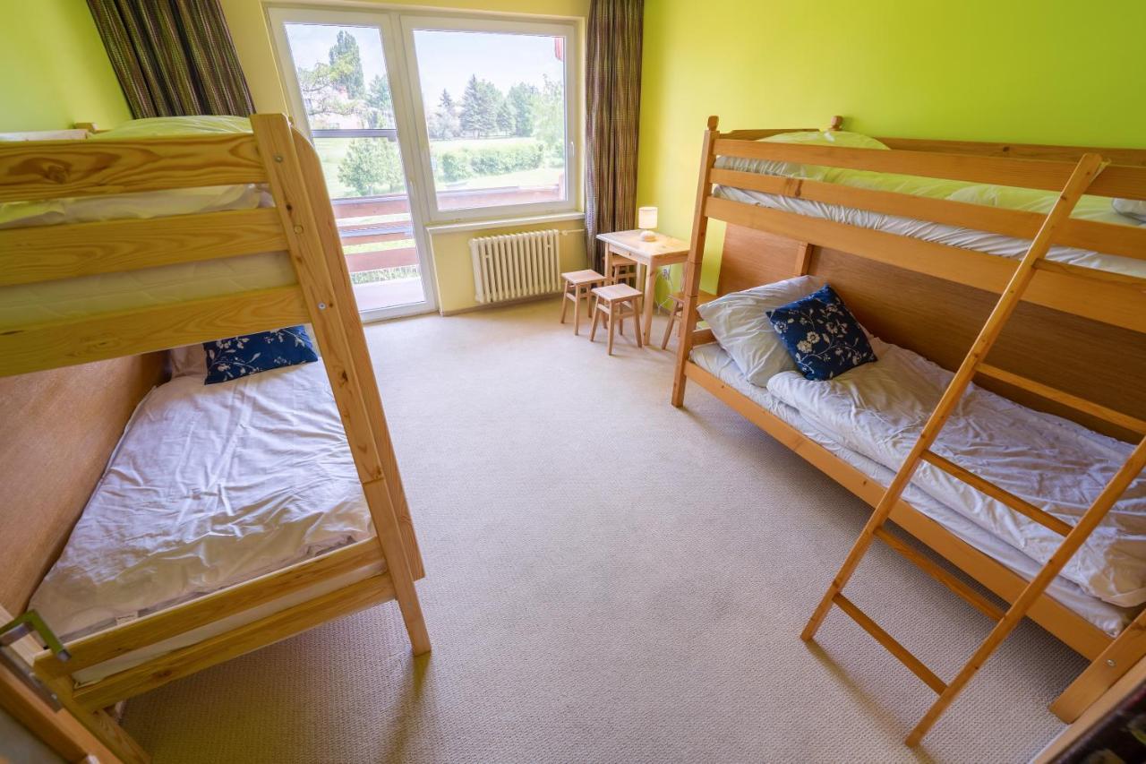 Rekreacne Stredisko Patince - Family Resort Ngoại thất bức ảnh