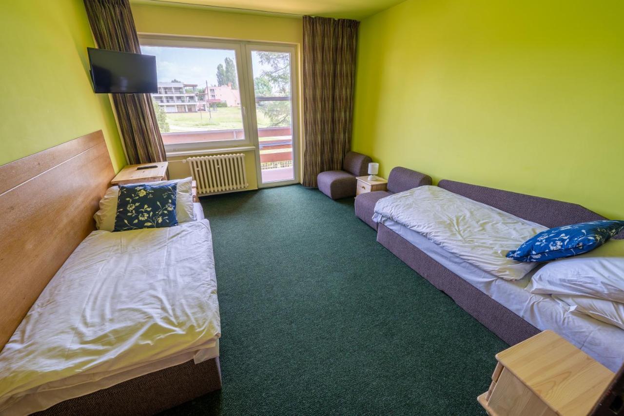 Rekreacne Stredisko Patince - Family Resort Ngoại thất bức ảnh